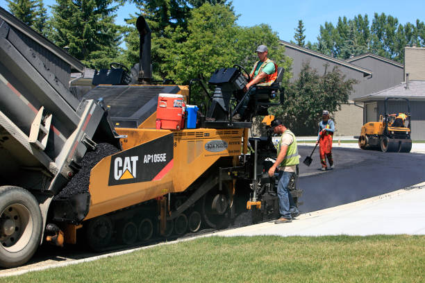 Best Interlocking Driveway Pavers  in North Lindenhurst, NY